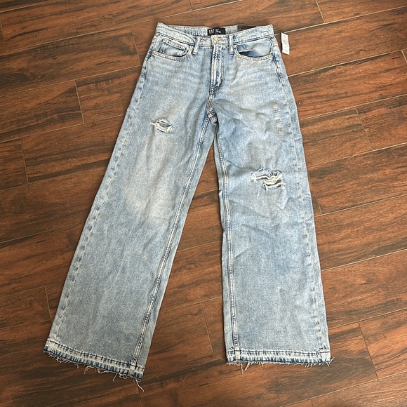 Gap High Rise Wide-Leg Jeans - Medium Wash Destroy - Picture 3 of 8